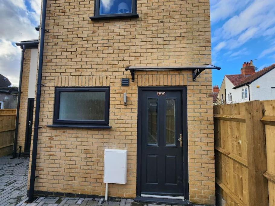 Charming New 2Br Detached House-Central Headington- Wi-Fi, Netflix, Top Location Oxford Exterior photo