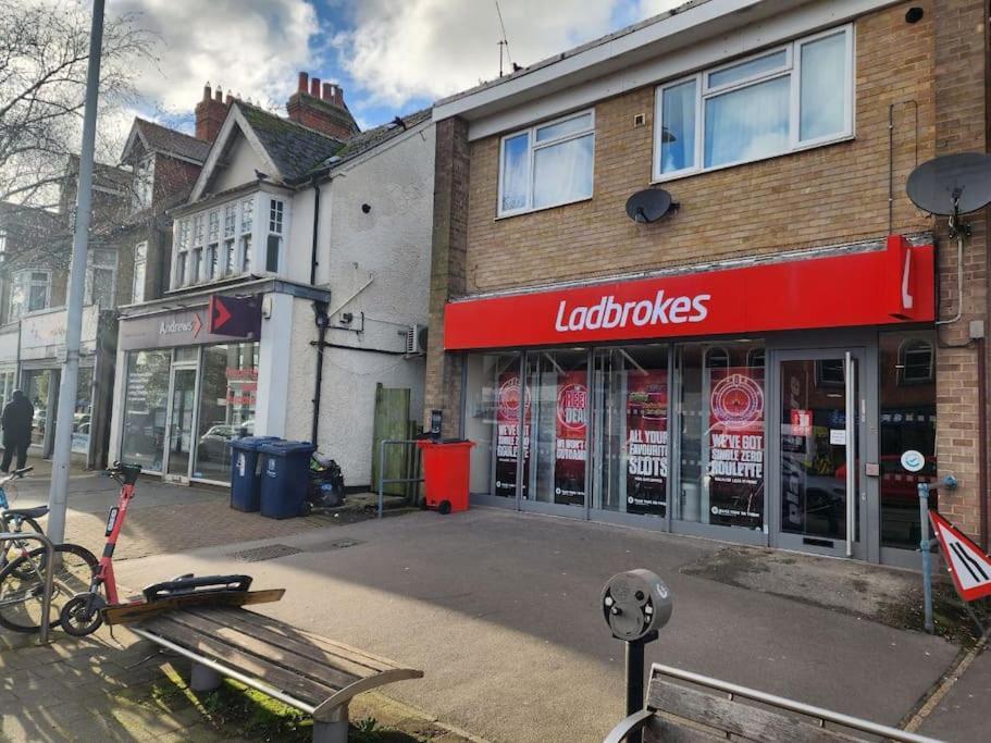 Charming New 2Br Detached House-Central Headington- Wi-Fi, Netflix, Top Location Oxford Exterior photo